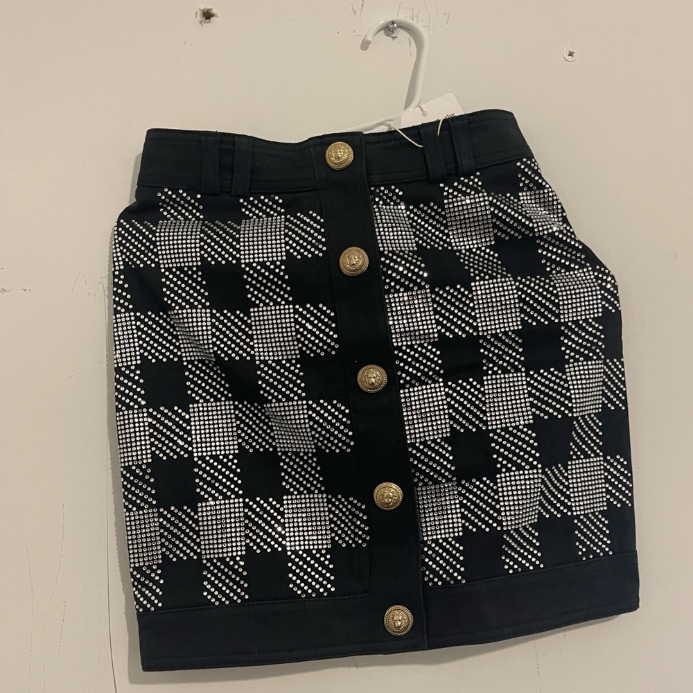 Balmain skirt size 36 Italy with rhinestone